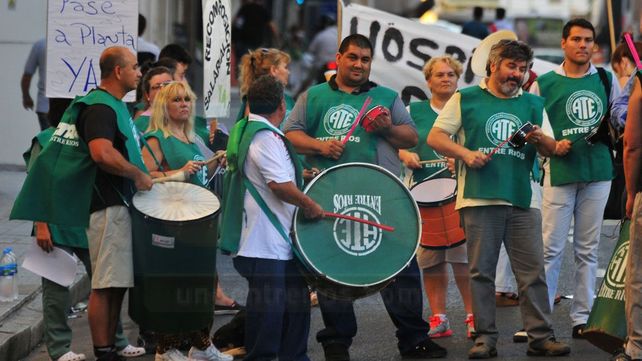 Sin bono. Los estatales estiman que solo con ayuda de Nación se podrá pagar una compensación.