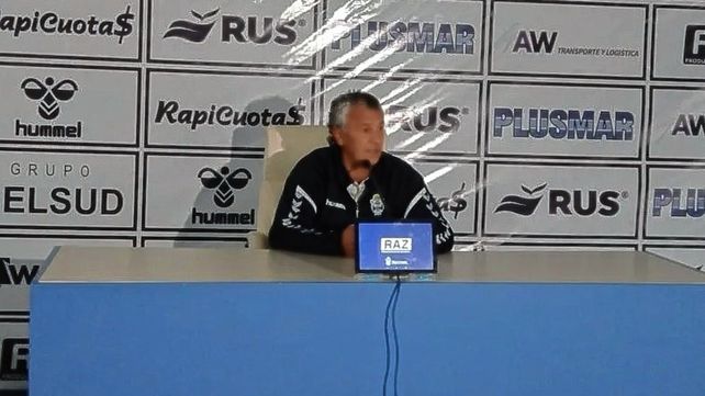 El DT de Gimnasia tiene bien estudiadas varias funciones del Colón que ahora tomó Rondina.