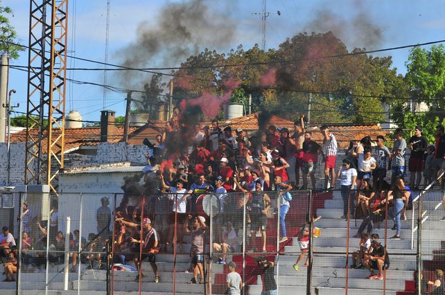 Tras los incidentes en la cancha de Paraná, Palermo recibió una dura sanción