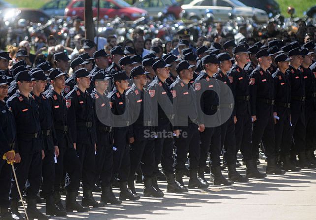Ascensos. Los efectivos que estén en tareas diferentes no podrán computar el tiempo permanecido en esa situación para subir en la jerarquía policial. UNO de Santa Fe/Manuel Testi