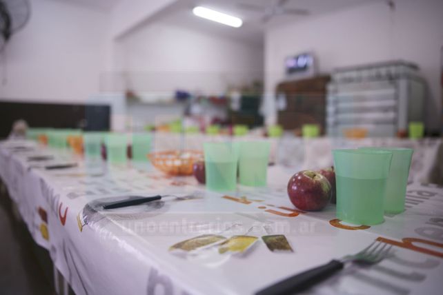 Destacan el trabajo de los cocineros de la escuela N° 21 Benjamín Terán