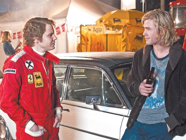 La dupla. Daniel Brühl (Niki Lauda) y Chris Hemsworth (James Hunt) en una escena de esta cinta de Ron Howard.