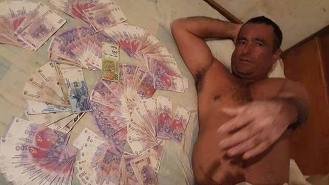 Así le contestó un concejal  alos vecinos que lo mandaron a trabajar