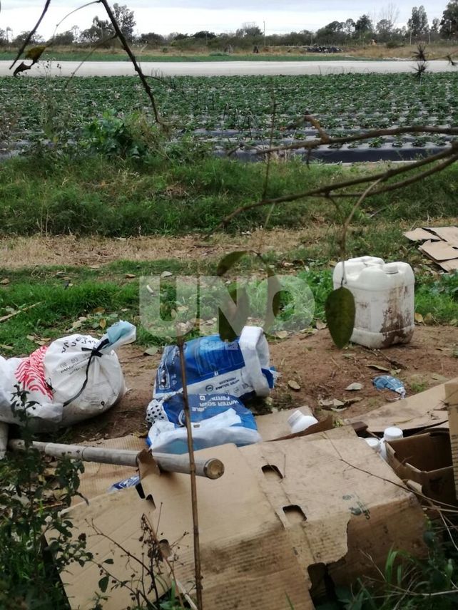 Fumigaciones: vecinos de Arroyo Leyes denuncian falta de tratamientos en los residuos agroquímicos