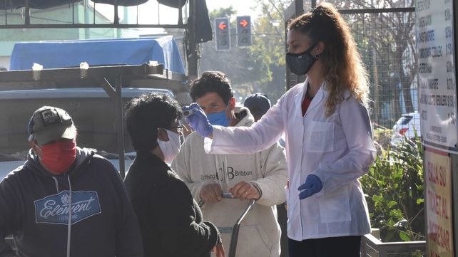 Con siete nuevos casos, Santa Fe impondrá aislamiento a quienes viajen a otras provincias