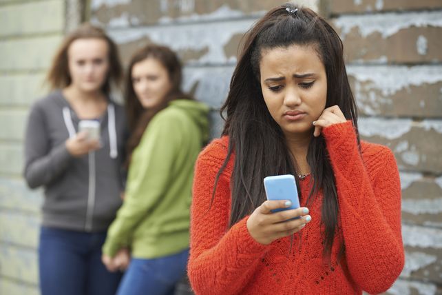 acoso. En los últimos años el maltrato salió de la escuela hacia la sociedad.