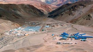 Suspenden las actividades de la mina Veladero