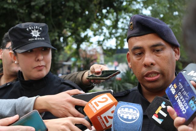 La pareja de policías que ayudaron a dar a&nbsp; a luz a una mujer pertenecen al Comando Radioeléctrico.