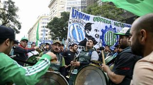Desde los gremios y la conducción de la CGT señalan que las protestas continuarán de no producirse una real recomposición salarial.