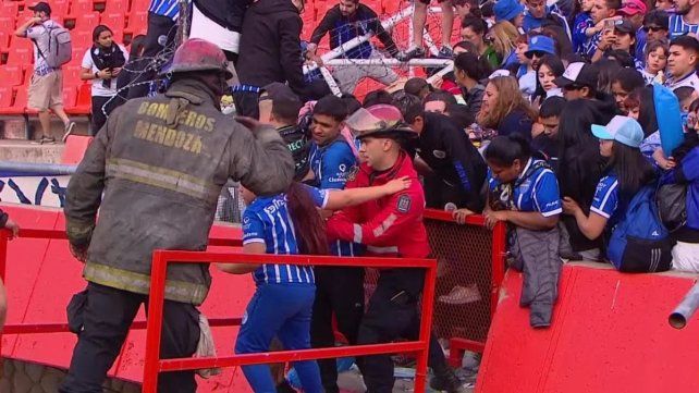 Godoy Cruz recibió sanciones económicas y deportivas.
