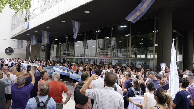 El futuro del Banco Nación es un foco de tensión entre el gobierno de Javier Milei y los sindicatos desde el comienzo de la gestión libertaria.&nbsp;