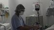 A destajo. Los profesionales de la salud están sobrecargados por la ocupación de camas.
