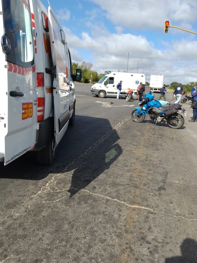 Fue identificado el policía que murió chocado por un camión