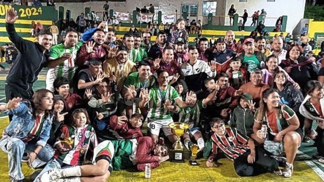 Comercio festejó el tetracampeonato con comodidad.