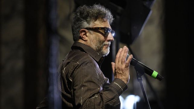 Más rosarino que nunca: Fito Páez dará una trilogía única de shows en la ciudad y abrirá su nueva gira con una presentación gratuita en el Monumento a la Bandera.