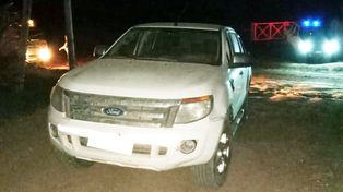 La camioneta fue recuperada en un camino vecinal de la zona, tras ser abandonada por los ladrones.