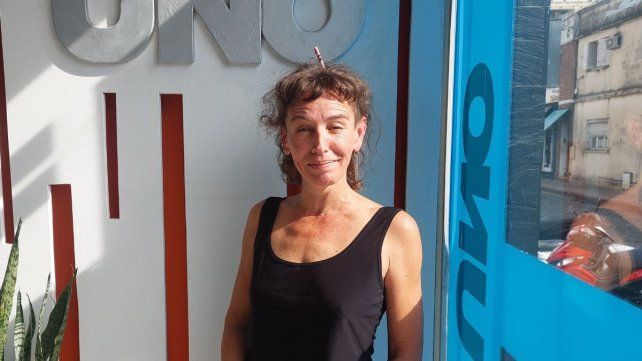 Paula Righelato en la redacción de UNO