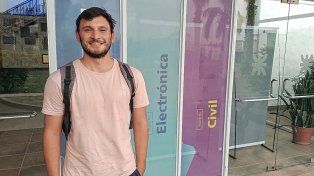 A través de la beca UTN-DAAD los estudiantes de la UTN Regional Paraná y de la Regional Concepción del Uruguay, Leonel Gabrielli y Federico Lederhos fueron seleccionados para viajar a Alemania y vivir la experiencia de una estancia combinada de estudio y práctica en instituciones de Educación Superior y en empresas alemanas o institutos de investigación durante un año académico.