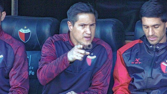 El técnico de Colón Ezequiel Medrán meterá mano en el equipo para recibir a Estudiantes de Río Cuarto. El técnico de Colón Ezequiel Medrán meterá mano en el equipo para recibir a Estudiantes de Río Cuarto.