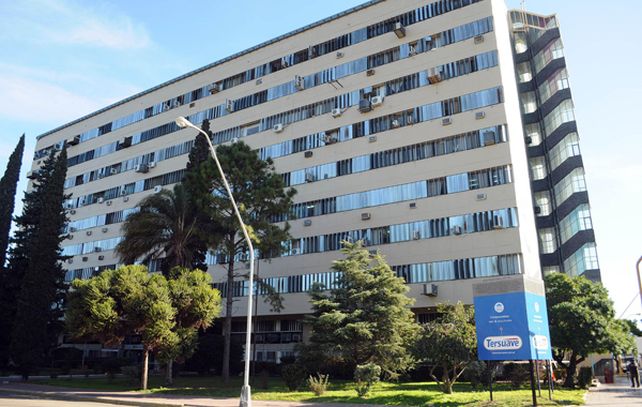 La provincia confirmó que depositó el dinero que debían cobrar docentes y asistentes