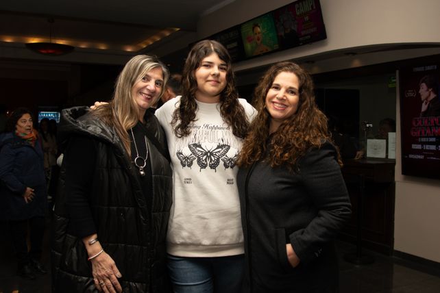 Mónica Incio, Luna Pilone y Anabel Incio  