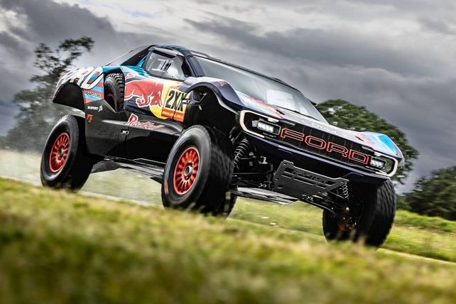 Este imponente Raptor est&aacute; montado con un motor Ford V8 de 5.0 litros.