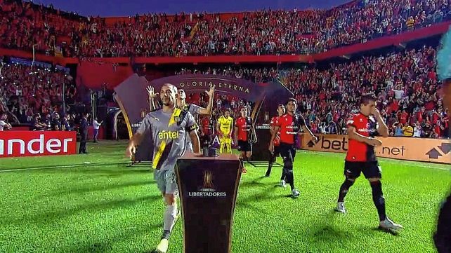 Colón: el emotivo recibimiento en el debut de la Libertadores