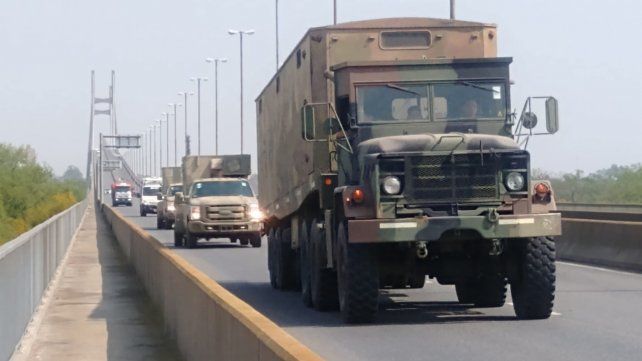 Las Fuerzas Armadas retoman el operativo comando en las islas para brindar apoyo logístico a los brigadistas.