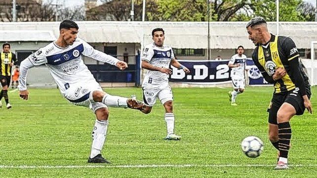 Deportivo Madryn empató 0-0 ante Acassuso.