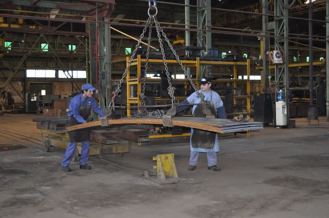 El resurgimiento de la fabrica santafesina que construyó en 1950 el primer vagón de carga argentino