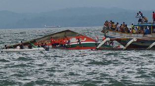 Al menos 36 personas murieron al naufragar un ferry en Filipinas