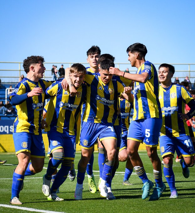 Central fue mucho más que Newells y festejó en el clásico de reserva.