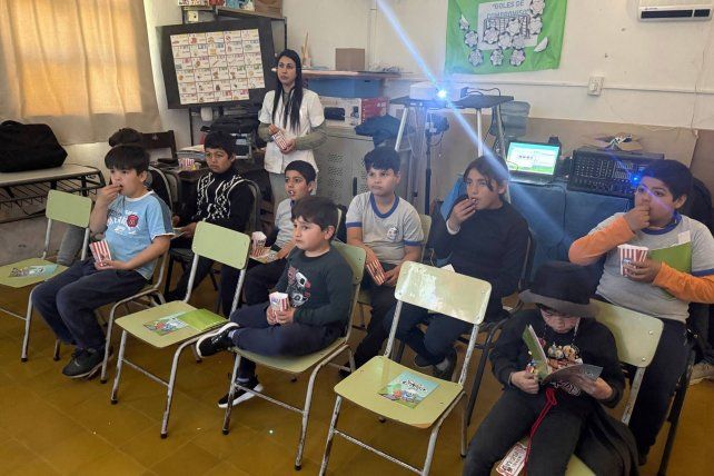 Un Día de Película llegó a una escuela rural de Las Cuevas