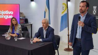 Objetivo Dengue en Santo Tomé. El intendente Miguel Weiss Ackerley y el secretario de Cooperación del Gobierno de la Provincia de Santa Fe, Cristian Cuhna