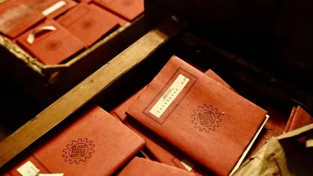 La documentación propagandística se encontraba en el subsuelo del Palacio de Tribunales. Ingresaron al país en 1941