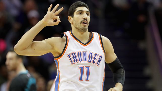 Piden la detención de una estrella de la NBA, a quien acusan de pertenecer a una organización terrorista