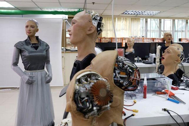 Sophia, la robot humanoide que podría ser lanzada este 2021