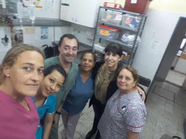 Respuesta. La ministra llegó de inmediato al Hospital San Roque.