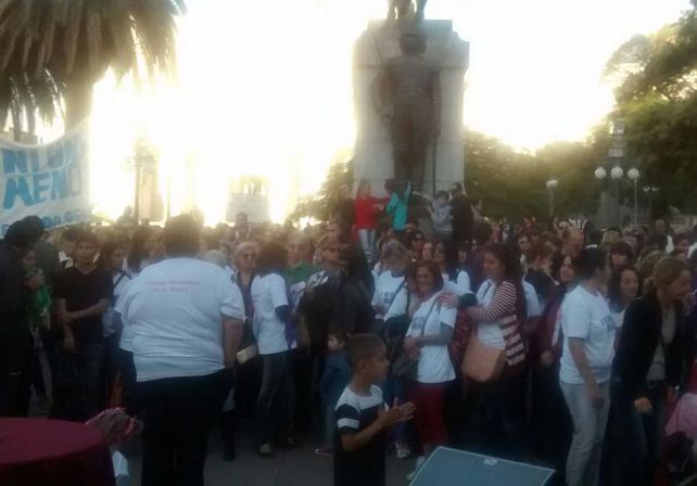 El #NiUnaMenos se expandió en las redes sociales