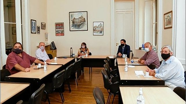 Paritaria docente: el gobierno ofreció un 35% de aumento dividido en tres tramos