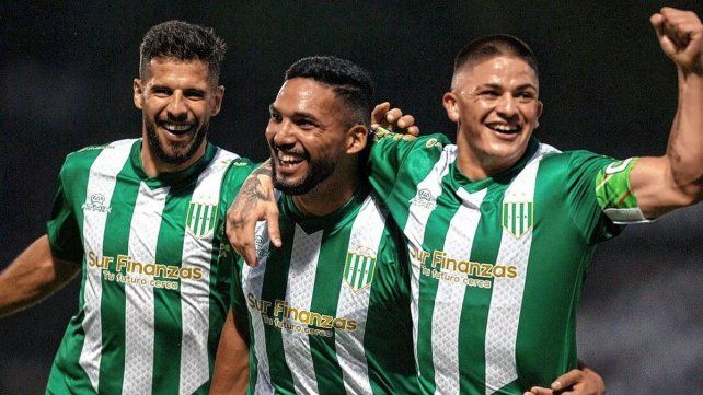 Banfield goleó y avanzó a 16avos de la Copa Argentina.