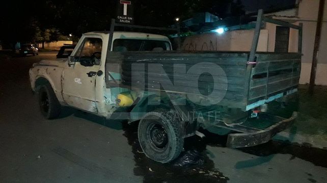 Vecinos sofocaron el incendio de un vehículo