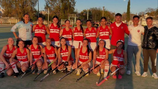 Talleres Rojo es el líder de la Zona Campeonato del Torneo Oficial de Damas.