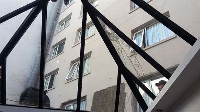 Un egresado cayó de un cuarto piso de un hotel en Bariloche