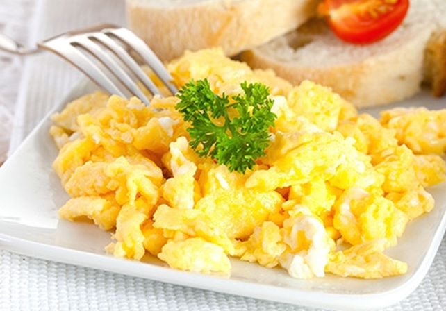 El secreto para que los huevos revueltos te salgan geniales