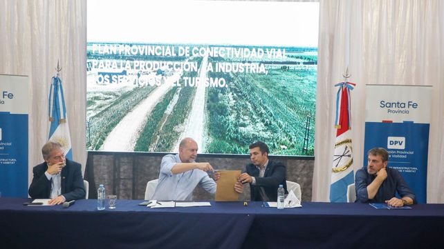 El gobernador Omar Perotti encabezó el acto de apertura