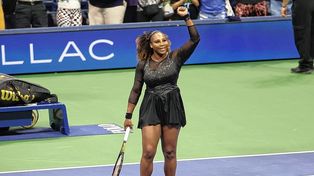 Serena Williams le ganó a la 2 del mundo y estiró su retiro nuevamente.