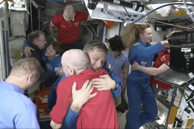 Los astronautas varados en el espacio desde hace nueve meses finalmente regresarían esta semana