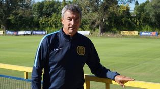 Fernando Lanzidei dirigió a Kevin Ortiz en rosarina primero y en AFA después.