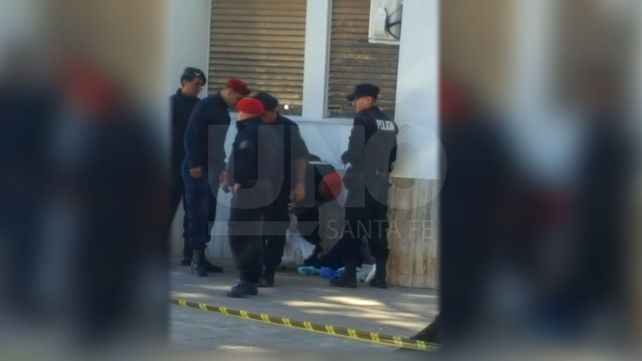 Un bulto extraño en una de las entradas al Concejo generó alarma entre los vecinos